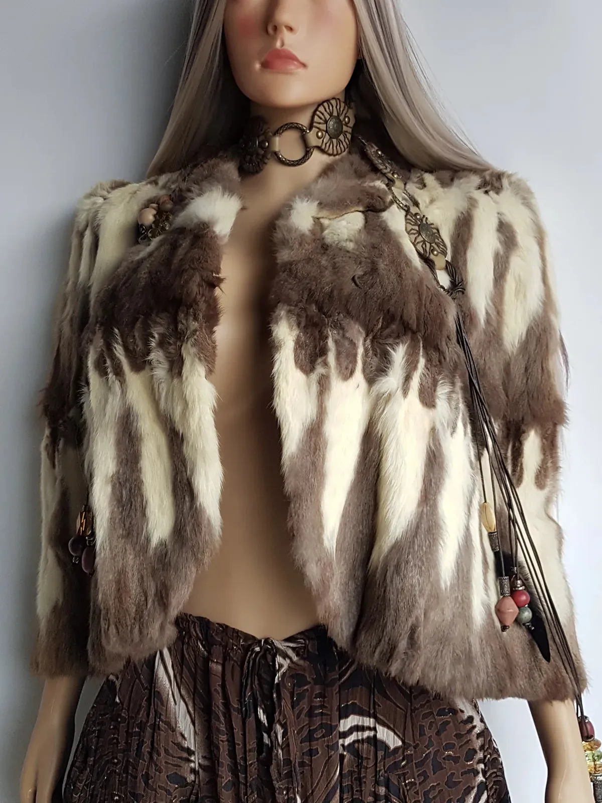 1920s Antique Ermine Cape - Beautiful Structual Shoulders & Draped Front - Fully Lined - Clasp Closure