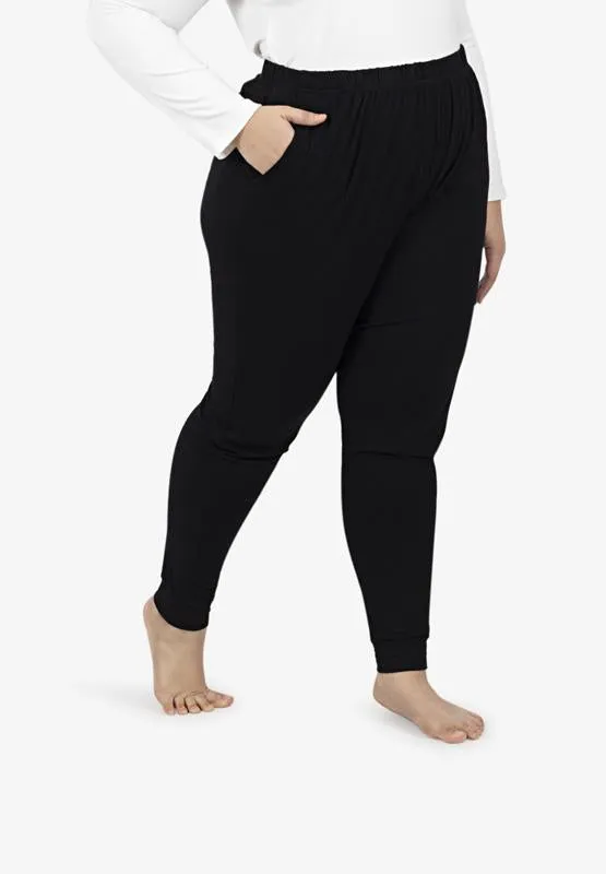 Amber OUTSTANDINGLY SOFT Relaxed Tapered Leggings - Black