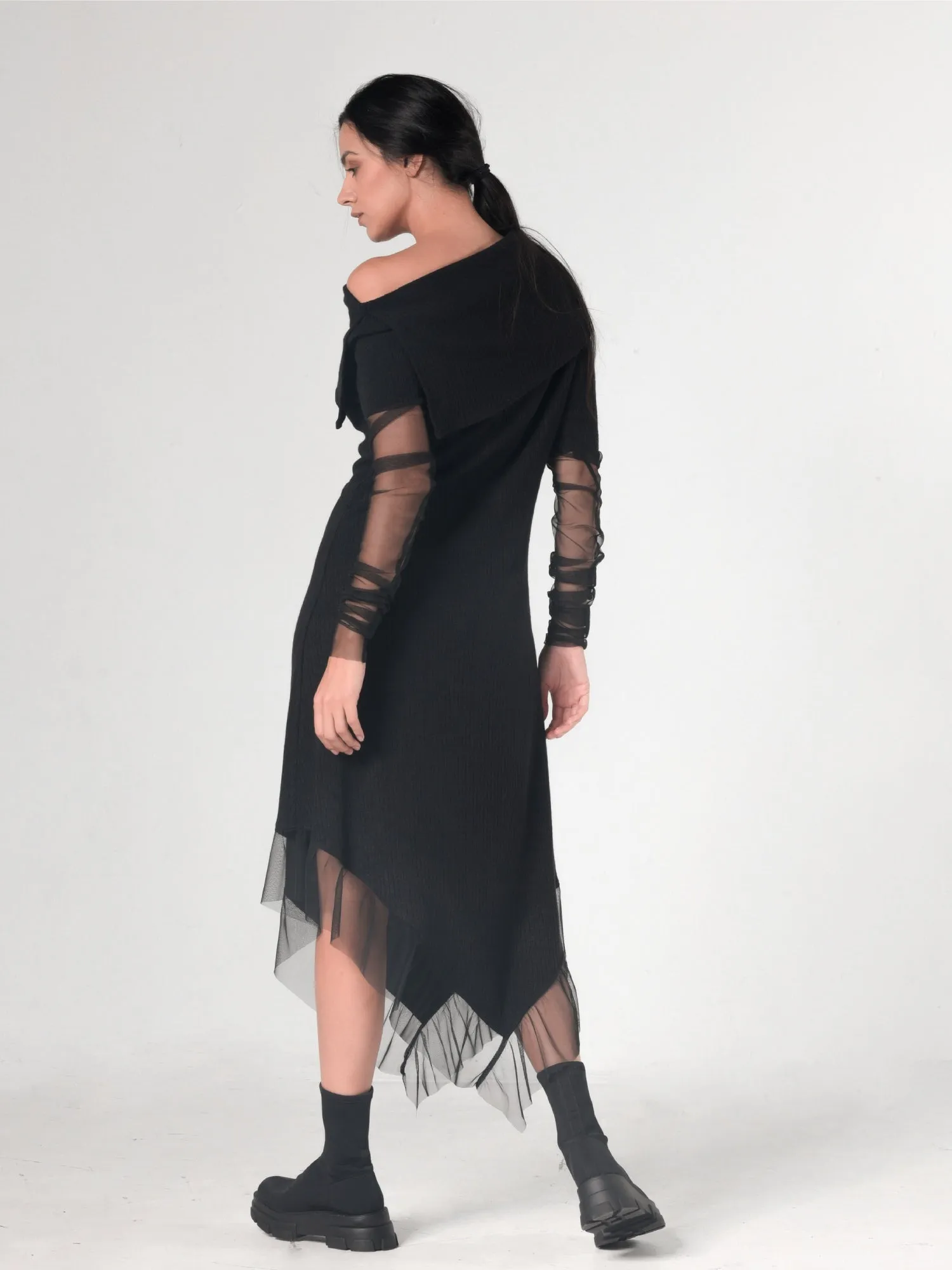 Knitted Black Dress With Tulle Sleeves