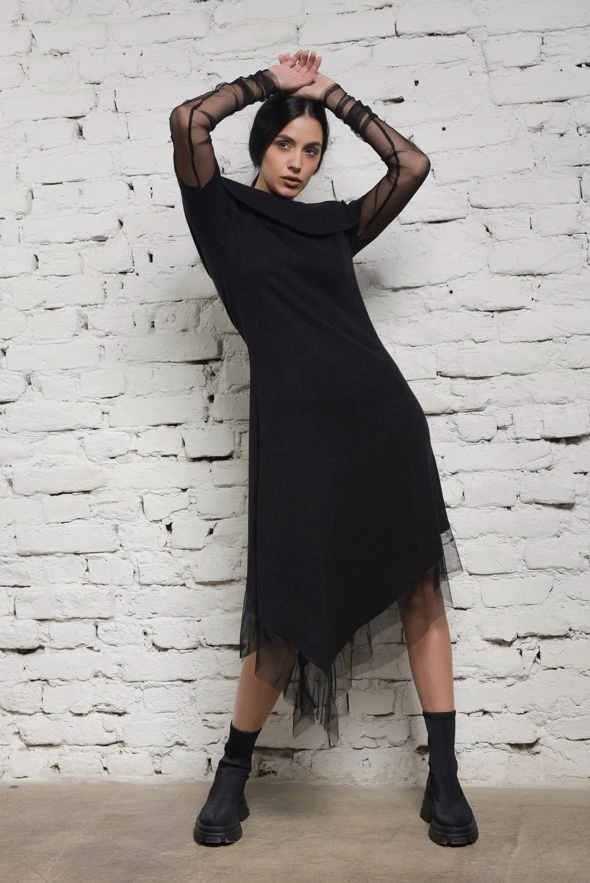 Knitted Black Dress With Tulle Sleeves