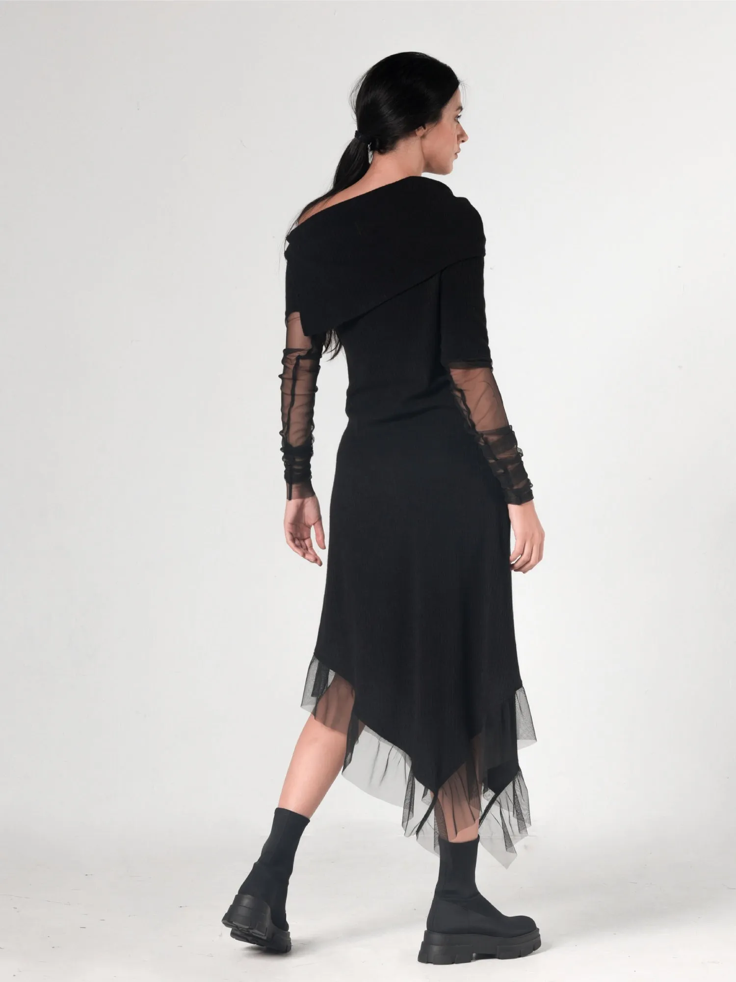 Knitted Black Dress With Tulle Sleeves