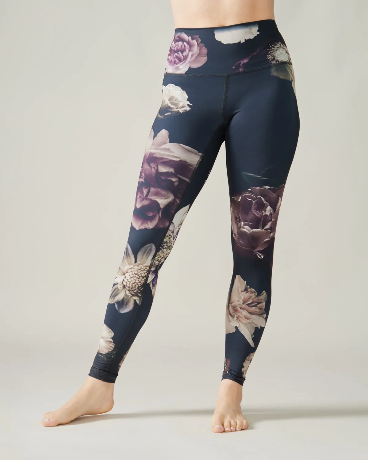 Reversible Ultralight High-Rise Legging - Gothic Bloom