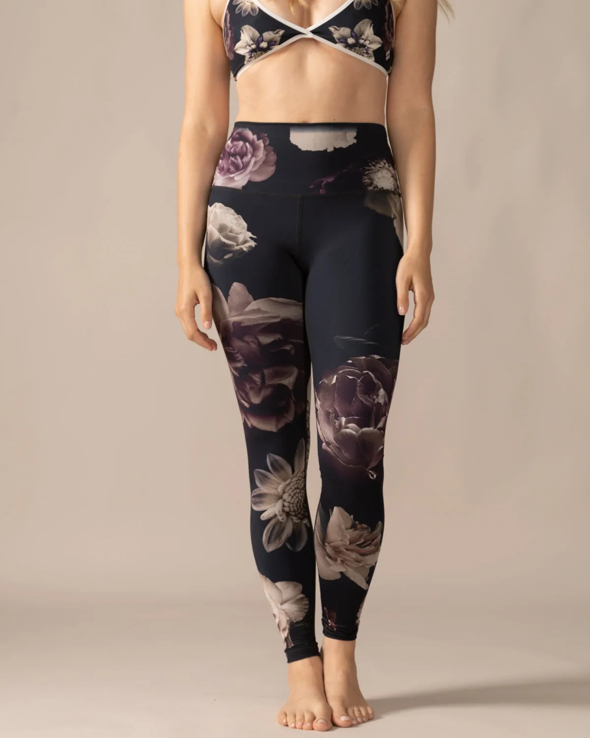 Reversible Ultralight High-Rise Legging - Gothic Bloom