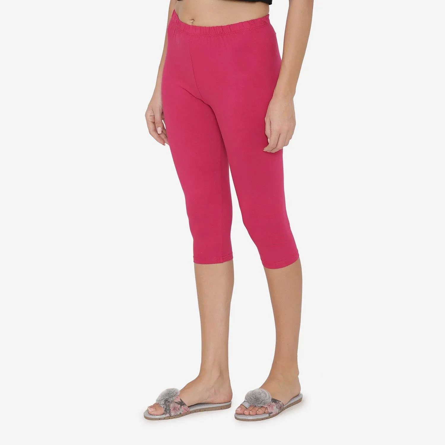 Women's Comfy Classy Capri Leggings - Fuchsia